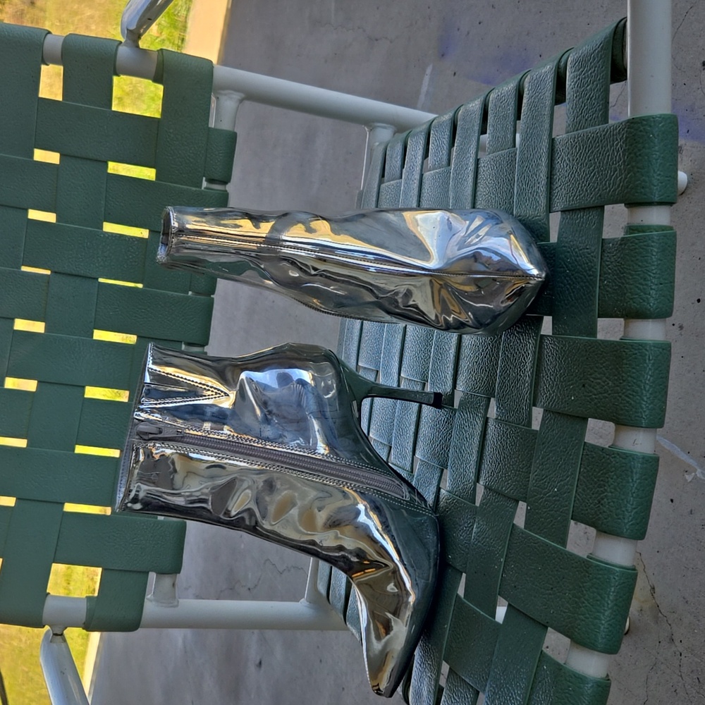 Chrome boots